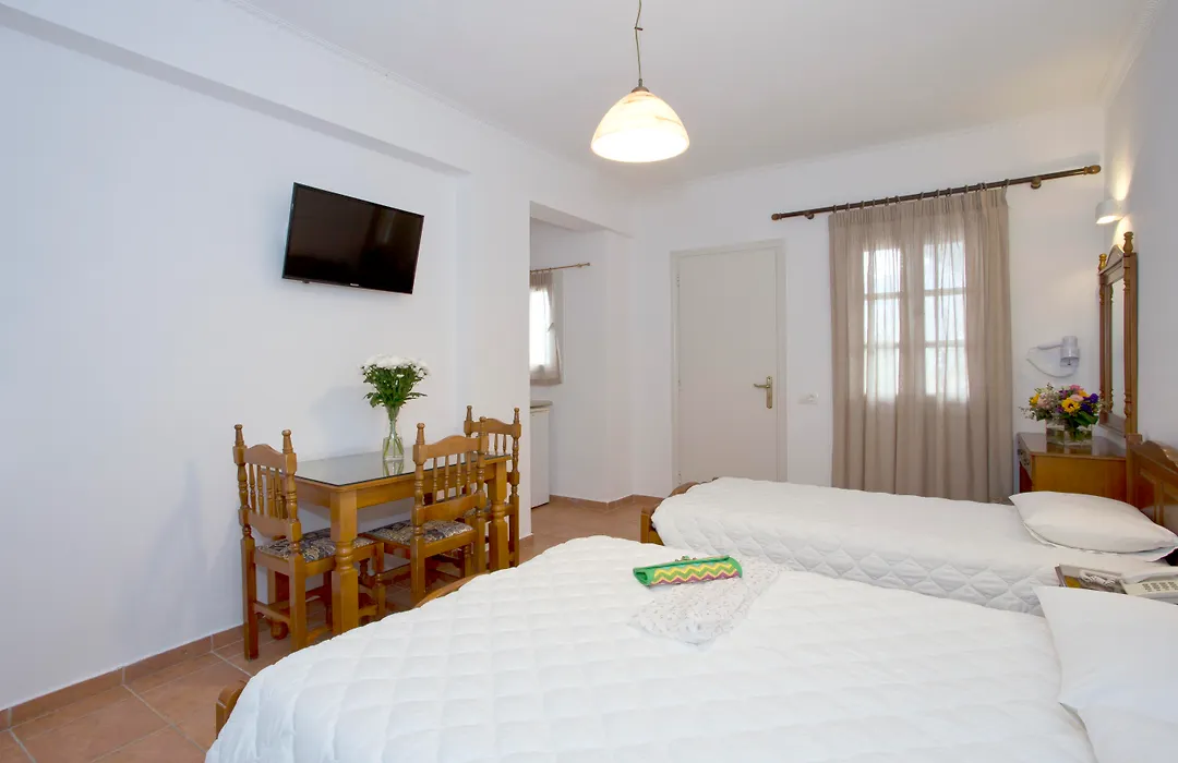 Alexandra Hotel-1